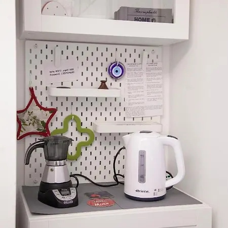 Poly's House Couette-café 4*