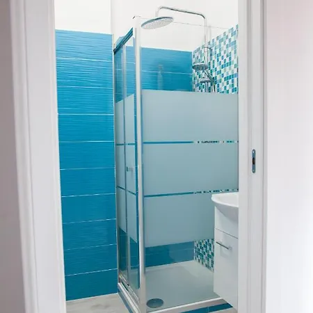 Poly's House Couette-café