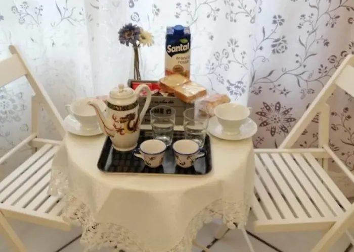 Poly's House Nocleg ze śniadaniem 4*