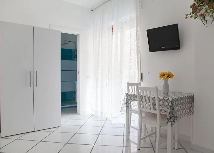 Poly's House Nocleg ze śniadaniem 4*