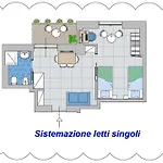 Poly's House 4*
